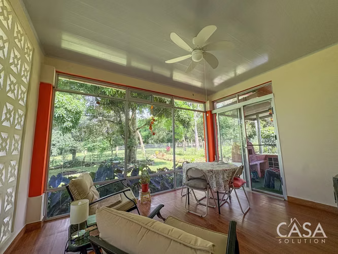 Casa de Campo en Venta con Paneles Solares en Potrerillos, cerca de Boquete