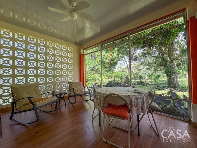 Casa de Campo en Venta con Paneles Solares en Potrerillos, cerca de Boquete