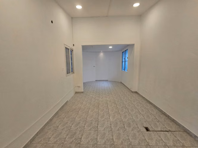Venta de Casa en Condado del Rey, excelente ubicación