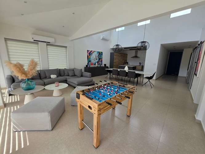 VENDO CASA. BIJAO. GATUN. REMODELADA. PLAYA. GOLF. PADEL.