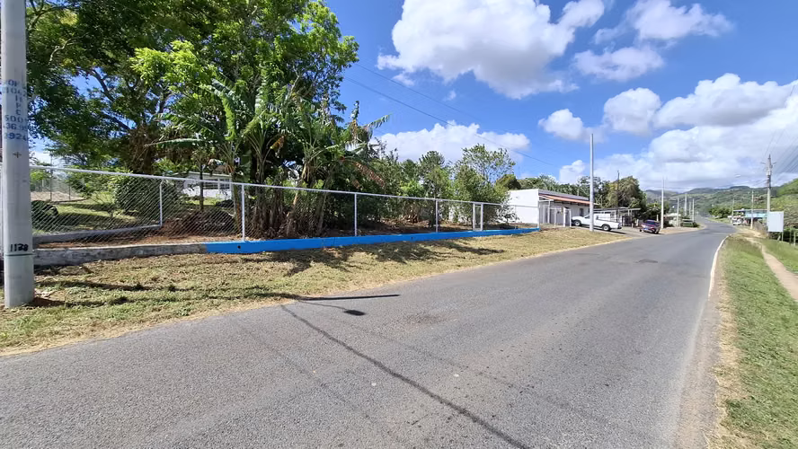 EL ESPINO PLAZA COMERCIAL EN VENTA