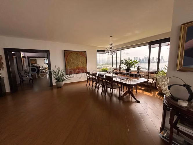 Se Vende Apartamento en Coco del Mar LA25-9426
