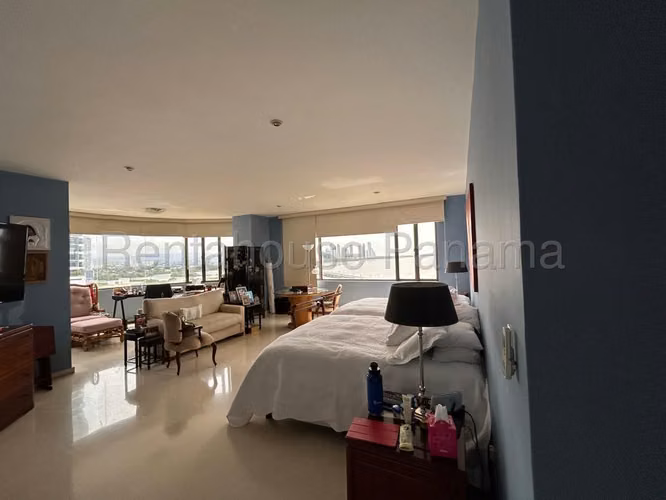 Se Vende Apartamento en Coco del Mar LA25-9426