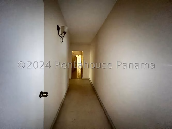 Se Vende Apartamento en Coco del Mar LA26-2778