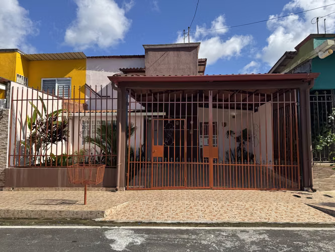 Venta de Casa en La Cabima . Residencial Alameda de Las Cumbres