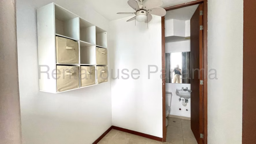 Venta de Apartamento con Vista Al Mar en San Francisco 26*3975Mfk