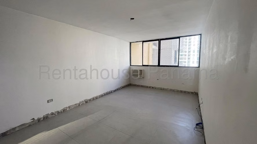 Venta de Apartamento Con Amplia Terraza y Vista al Mar 26*5946Mfk