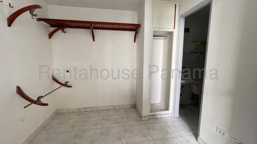 Venta de Apartamento Con Amplia Terraza y Vista al Mar 26*5946Mfk
