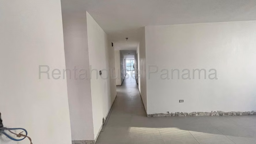Venta de Apartamento Con Amplia Terraza y Vista al Mar 26*5946Mfk