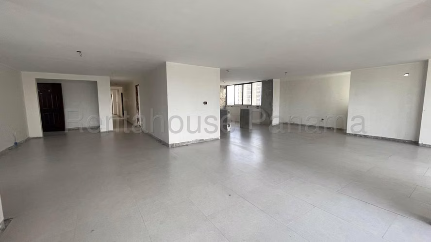 Venta de Apartamento Con Amplia Terraza y Vista al Mar 26*5946Mfk