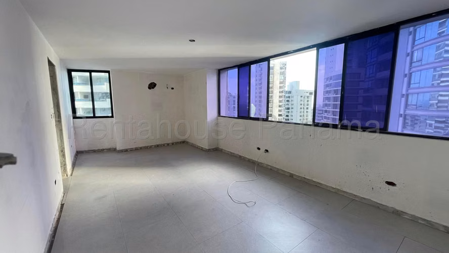 Venta de Apartamento Con Amplia Terraza y Vista al Mar 26*5946Mfk