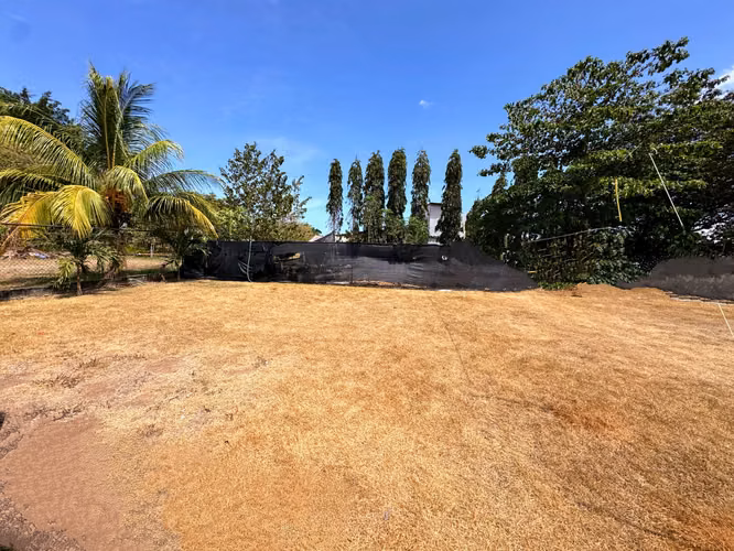 Venta de  Dos Casas, Piscina y Energía Solar en Chame a 10 Min de La Playa