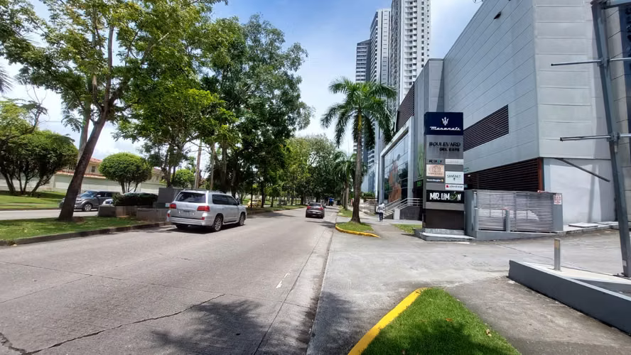 Alquiler Local comercial, Boulevar del Este, planta baja. JR - Imagen 9