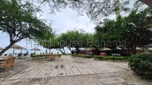 Venta de Casa con 249m2 en Playa Blanca PH Decameron 25-4627SR