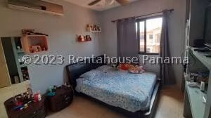 Venta de Casa con 243m2 en Versalles PH Versalles I 26-6258SR