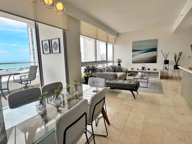 SE VENDE APARTAMENTO EN COCO DEL MAR PH PANORAMA