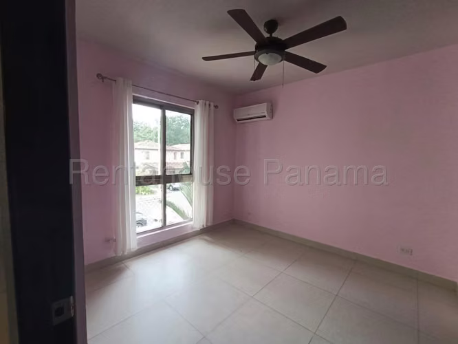 Vendo duplex en Panama Pacifico