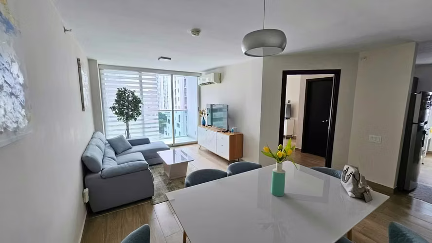 Melissa Foster Luxury vende apartamento en PH SIMJA, Altos del Golf.. MFR1956