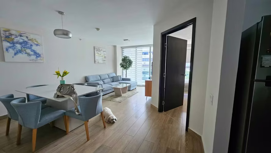 Melissa Foster Luxury vende apartamento en PH SIMJA, Altos del Golf.. MFR1956