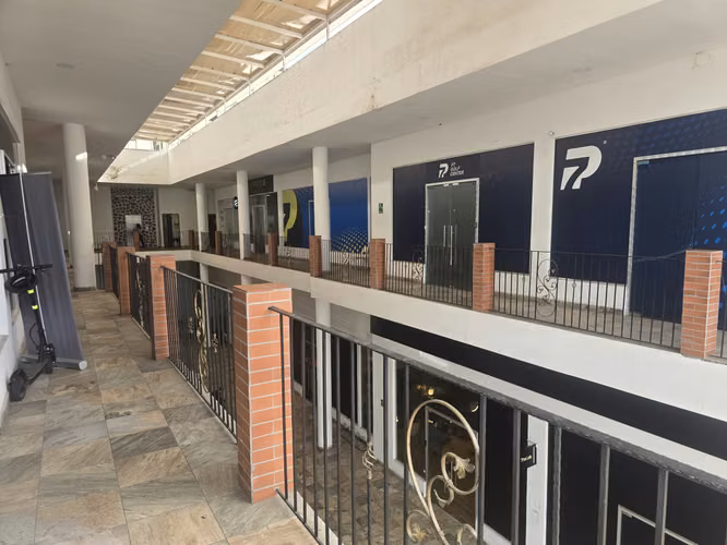 Venta Plaza comercial en Bella Vista. JR