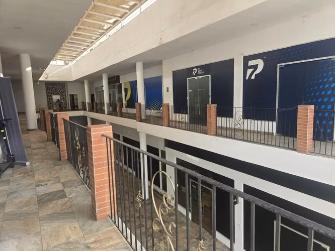 Venta Plaza comercial en Bella Vista. JR