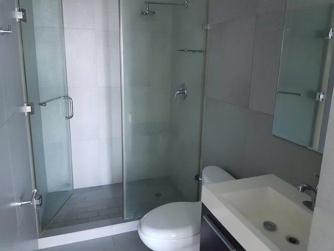 Apartamento en Venta en Avenida Balboa | 147 m² | Icónico PH Yacht Club Tower