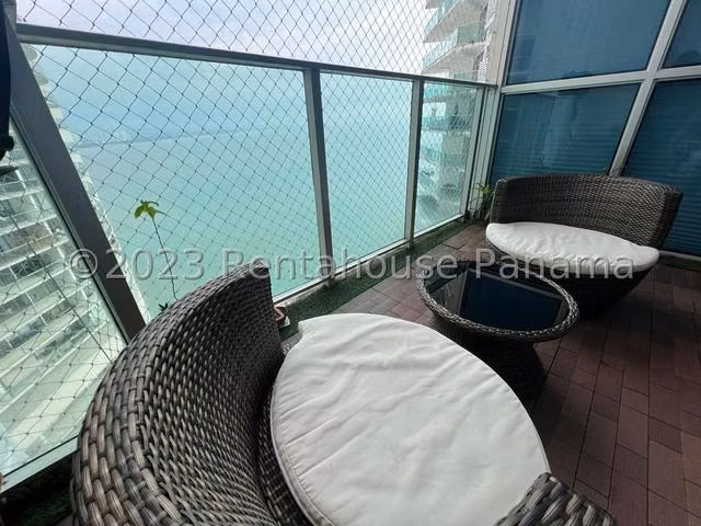 Venta PH Oasis on the Bay JM