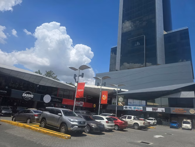 Venta de Plaza Comercial, Costa del Este. Panamá. JR