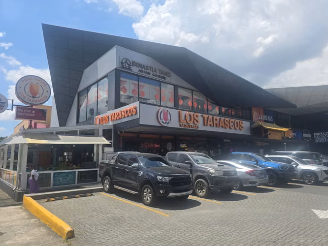 Venta de Plaza Comercial, Costa del Este. Panamá. JR