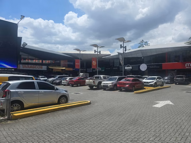 Venta de Plaza Comercial, Costa del Este. Panamá. JR