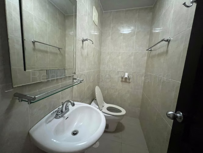 Vendo Apartamento Espacioso en PH Sophia Tower, Obarrio 26-7573GG