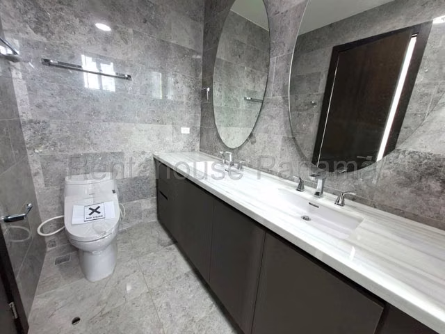 Venta PH Sea Point JM