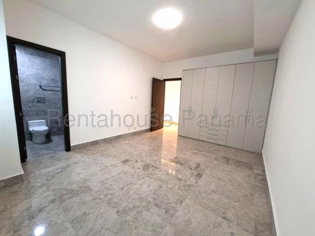 Venta PH Sea Point JM