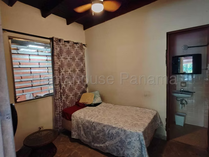 Vendo Casa Espaciosa en Las Cumbres 26-4703GG