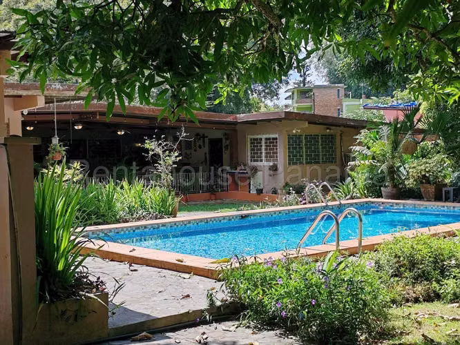 Vendo Casa Espaciosa en Las Cumbres 26-4703GG
