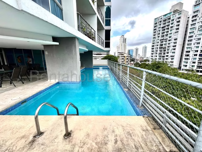 vendo apartamento en el cangrejo OF 26-5221