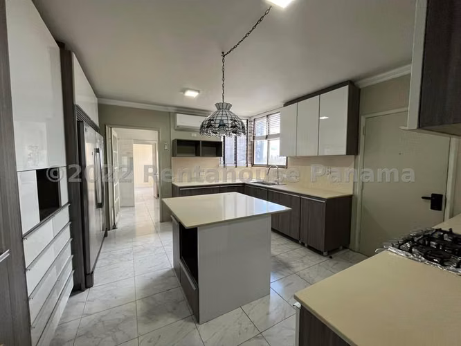 vendo apartamento en coco del mar OF 23-1799