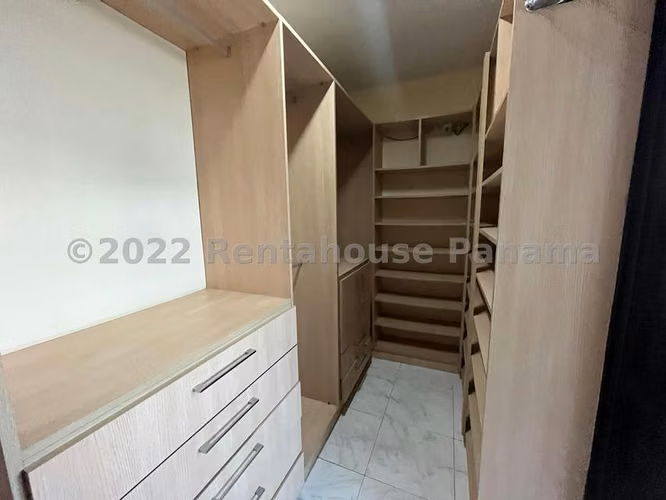 vendo apartamento en coco del mar OF 23-1799