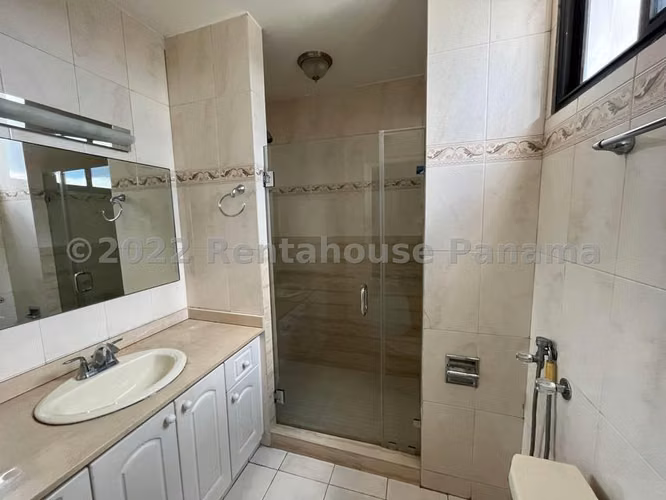 vendo apartamento en coco del mar OF 23-1799