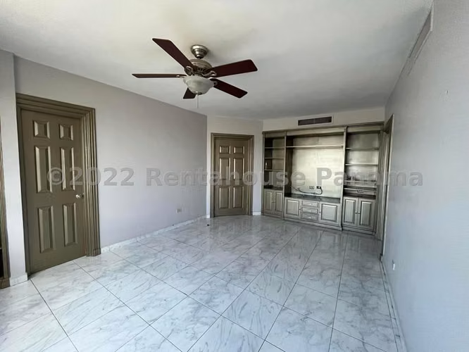 vendo apartamento en coco del mar OF 23-1799