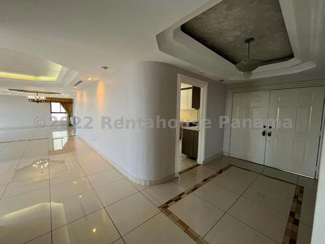 vendo apartamento en coco del mar OF 23-1799