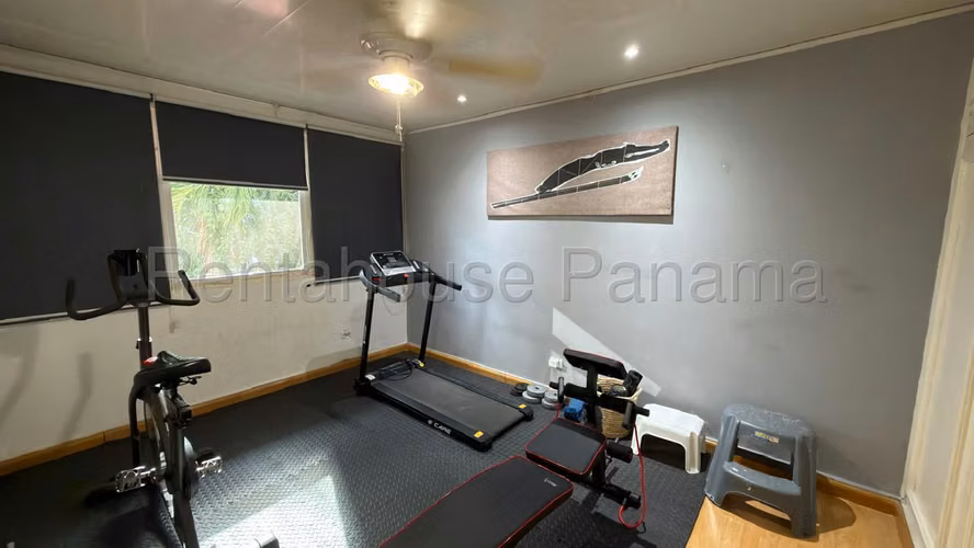 EN VENTA CASA DÚPLEX BELLAVISTA HQ - Imagen 16