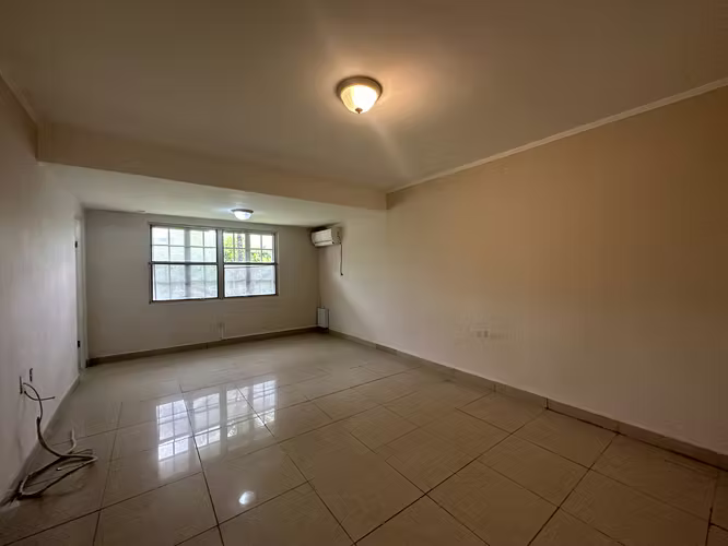 Casa remodelada en venta en Llanos de Curundu Albrook