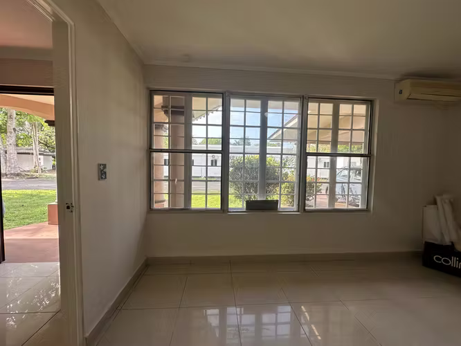 Casa remodelada en venta en Llanos de Curundu Albrook