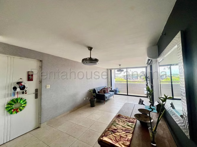 Apartamento en Venta en Condado del Rey JG