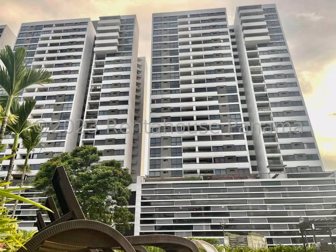 Apartment for Sale in Condado del Rey JG