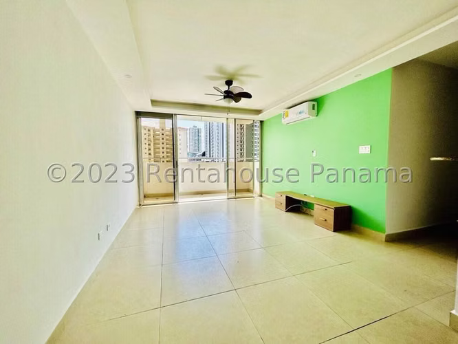 Apartamento en Venta en Torres de Toscana Condado del Rey 24YCG9815