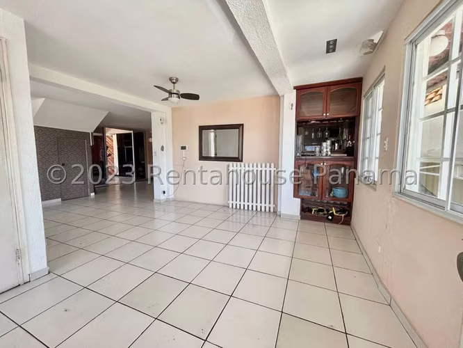 Casa en Venta Altos de Santa Maria 24YCG9814