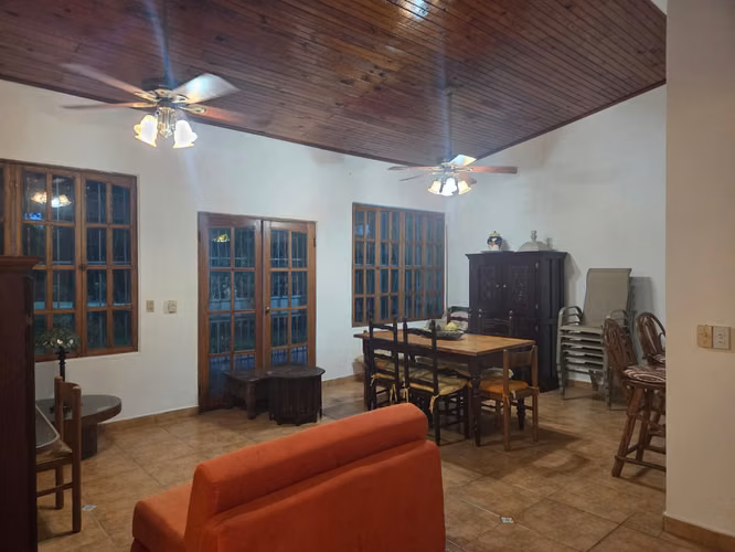 CASA DE PLAYA EN CORONADO - DENTRO DEL CLUB DE GOLF