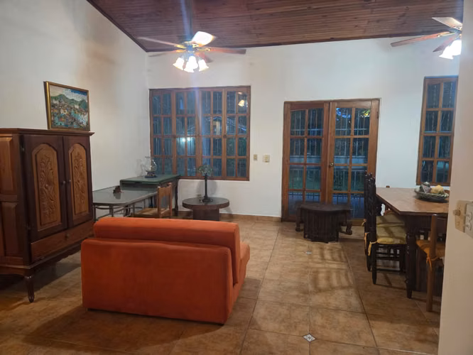 CASA DE PLAYA EN CORONADO - DENTRO DEL CLUB DE GOLF